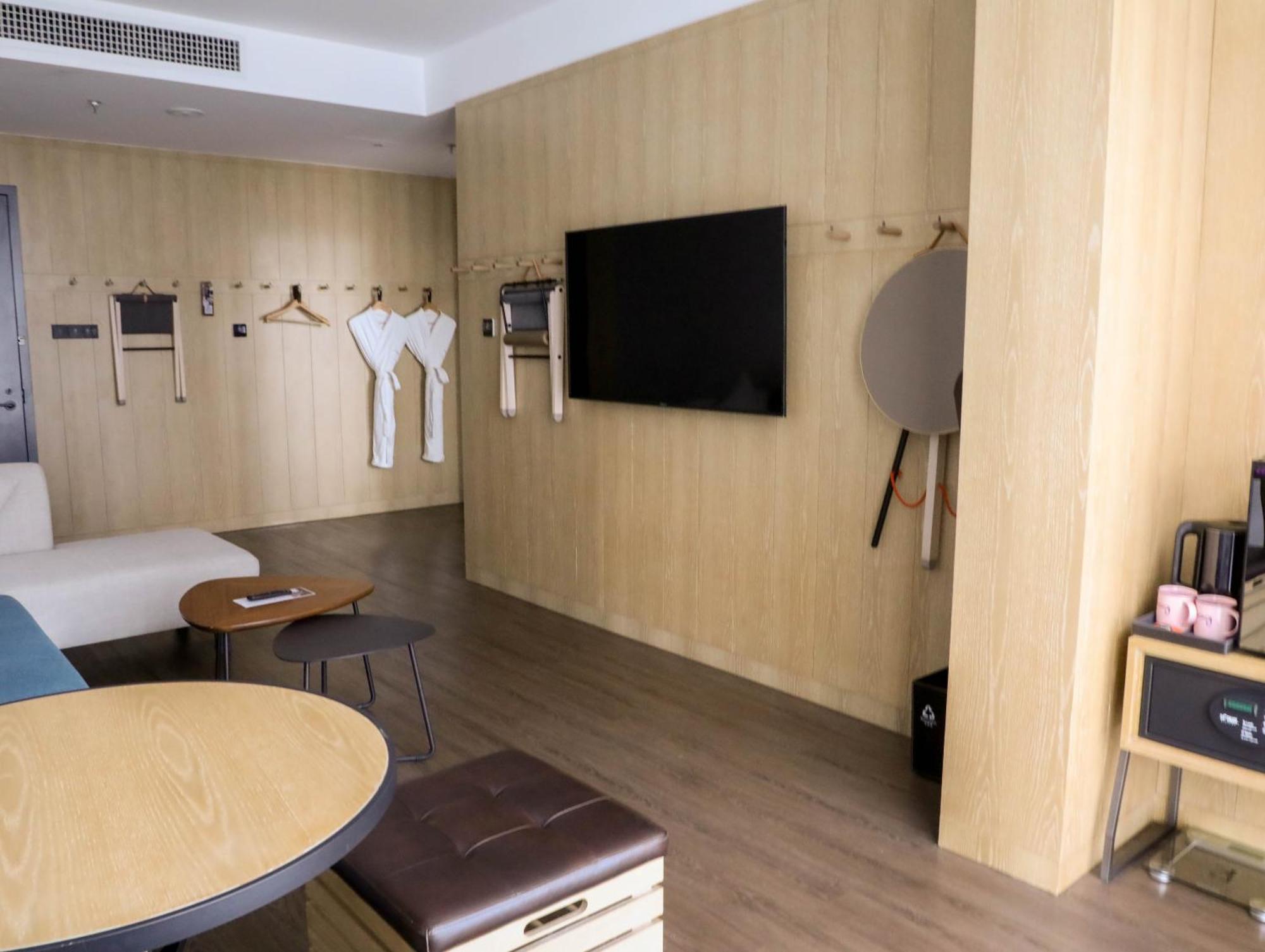Moxy Shenzhen North Station Ξενοδοχείο Εξωτερικό φωτογραφία